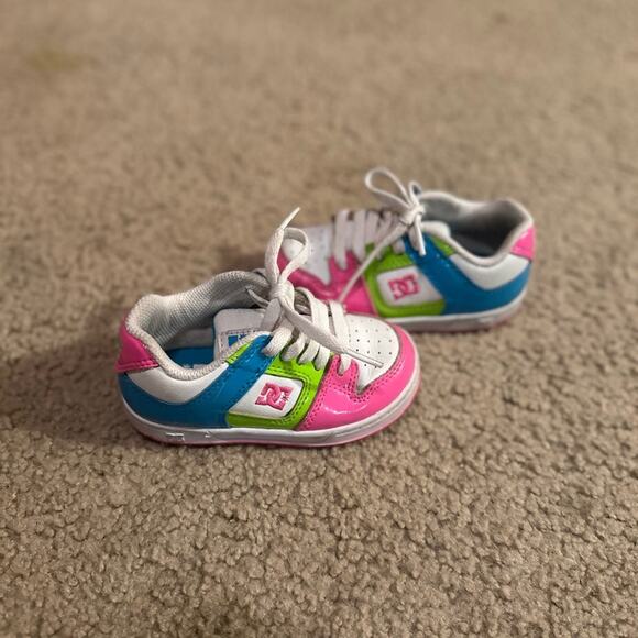 DC ATHLETIC SNEAKERS LACE UP MULTI COLORED PINK WHITE GREEN BLUE LITTLE PERSON - Picture 10 of 10